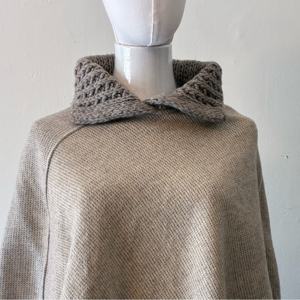 Handmade Beige Knit Wool Blend Poncho with Fringe - Picture 2 of 11